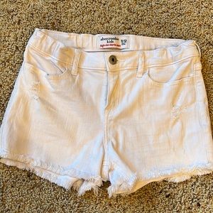 New w/o tags Abercrombie kids white shorts